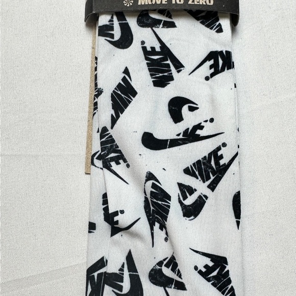 Nike Dri-FIT Headband (Unisex) Brand New - Picture 2 of 4
